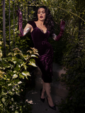 Paired with heels and a stare to kill, this gothic clothing look becomes a weapon of high drama and dark seduction.