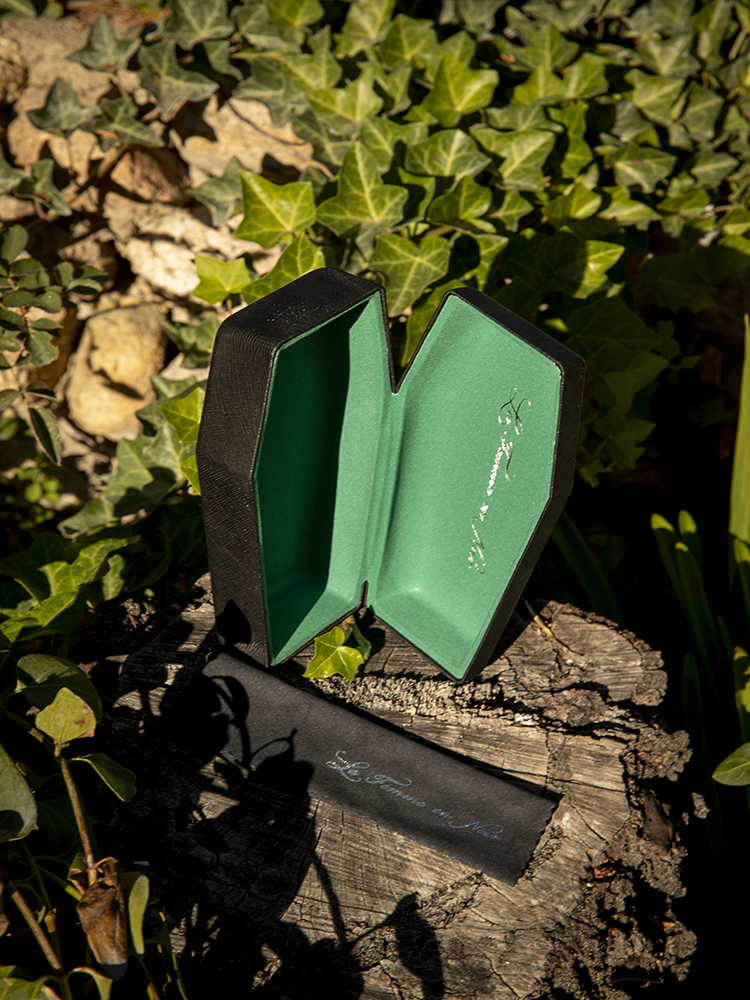 Vamp Coffin Sunglass Case in Emerald Green