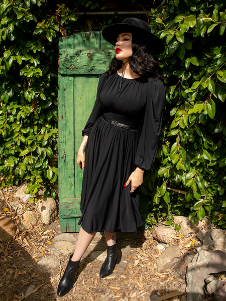 Salem Dress in Black | Gothic Glamour Clothing La Femme En Noir Salem Dress in Black | Gothic Glamour Clothing La Femme En Noir