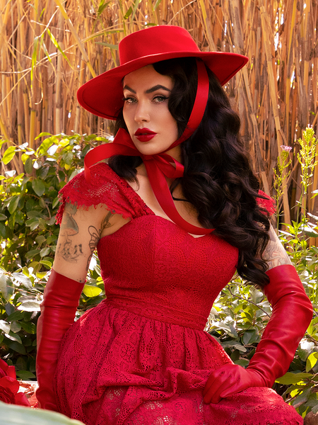 Micheline Pitt wearing a gothic retro clothing outfit from La Femme en Noir.