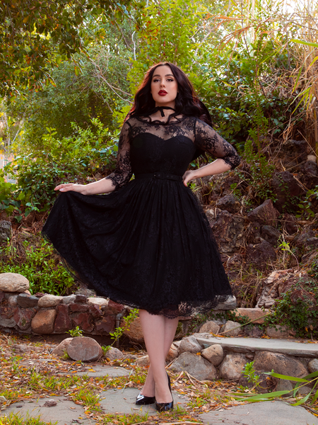 Black top lace gown