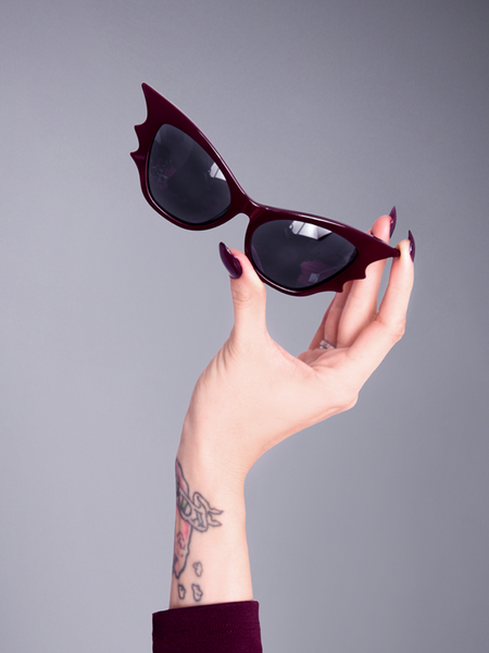 Vamp Batwing Sunglasses in Tortoise