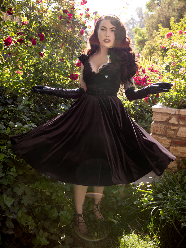 PRE-ORDER - Baudelaire Swing Dress in Black