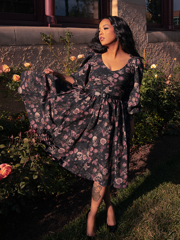 Perfect for moonlit gatherings, the Dark Forest Dress in Decayed Beauty Print drapes with haunting grace, blending romance and shadow.