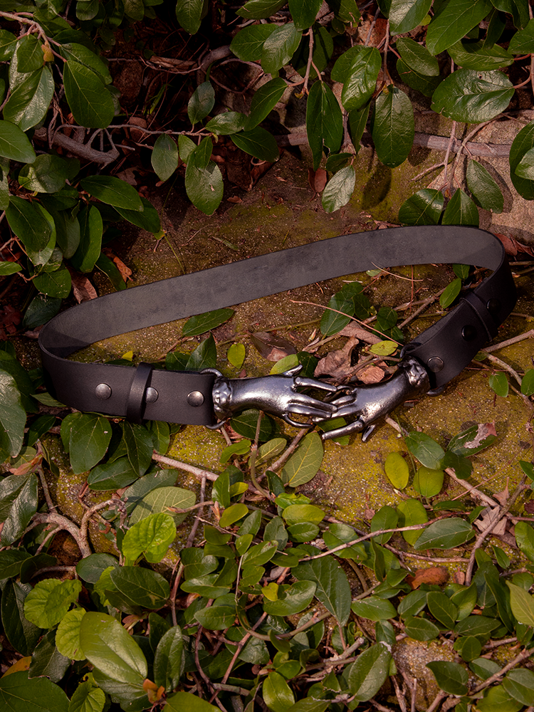 Victorian Hands Belt in Gunmetal Gothic Style Clothing La Femme En Noir