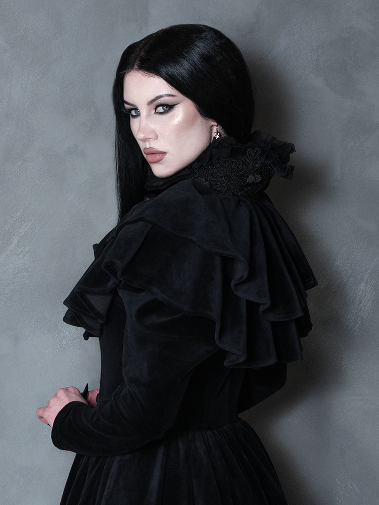 PRE-ORDER - Haunted Beauty Capelet in Black
