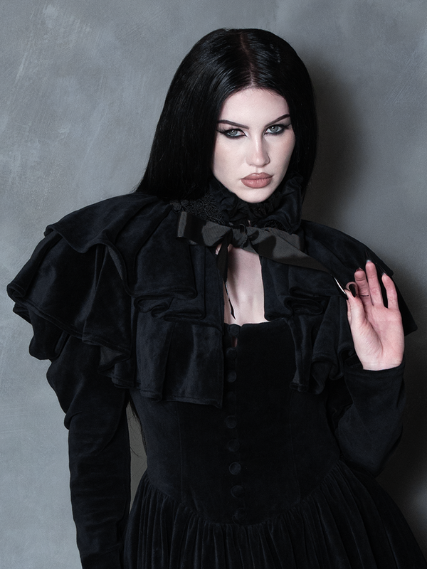 PRE-ORDER - Haunted Beauty Capelet in Black