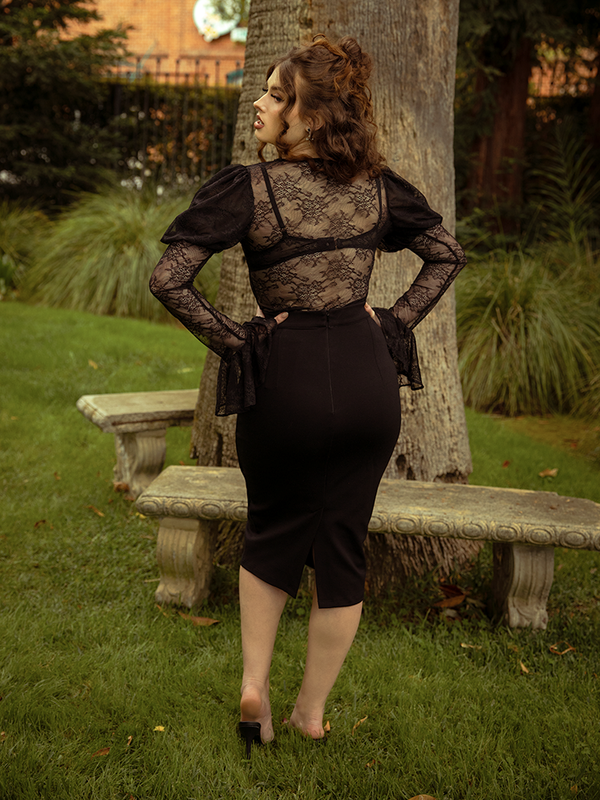 A lace masterpiece, the Juliet Lace Top in Black evokes a mood of eternal romance, inviting endless styling possibilities.