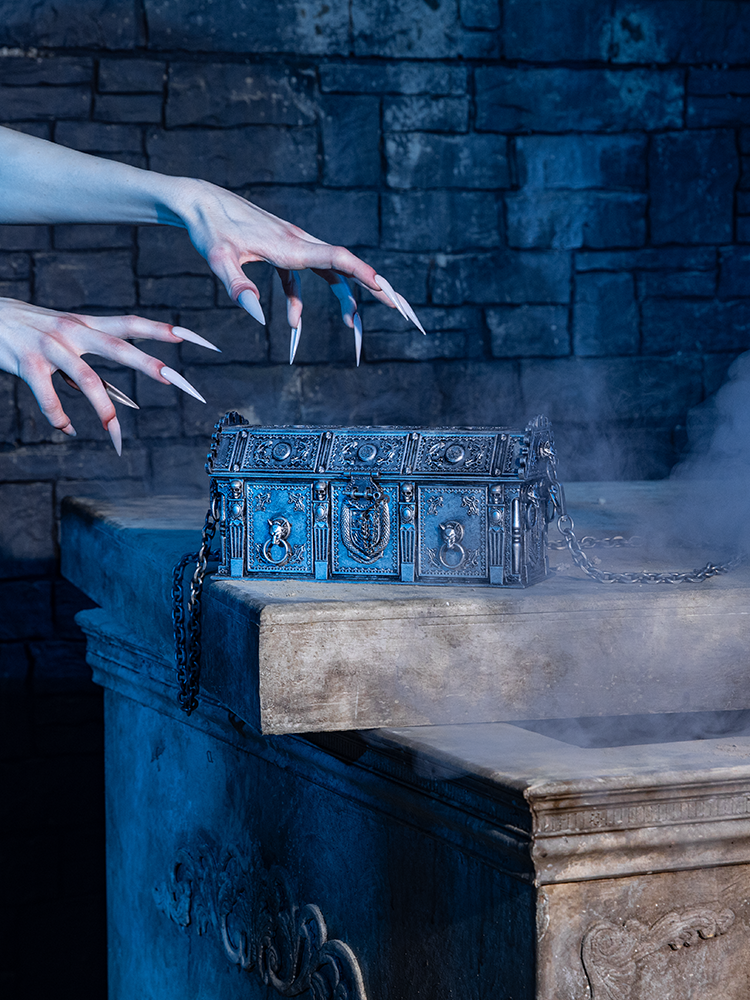 PRE-ORDER - ORDER SEPARATELY -NOSFERATU Sarcophagus Bag