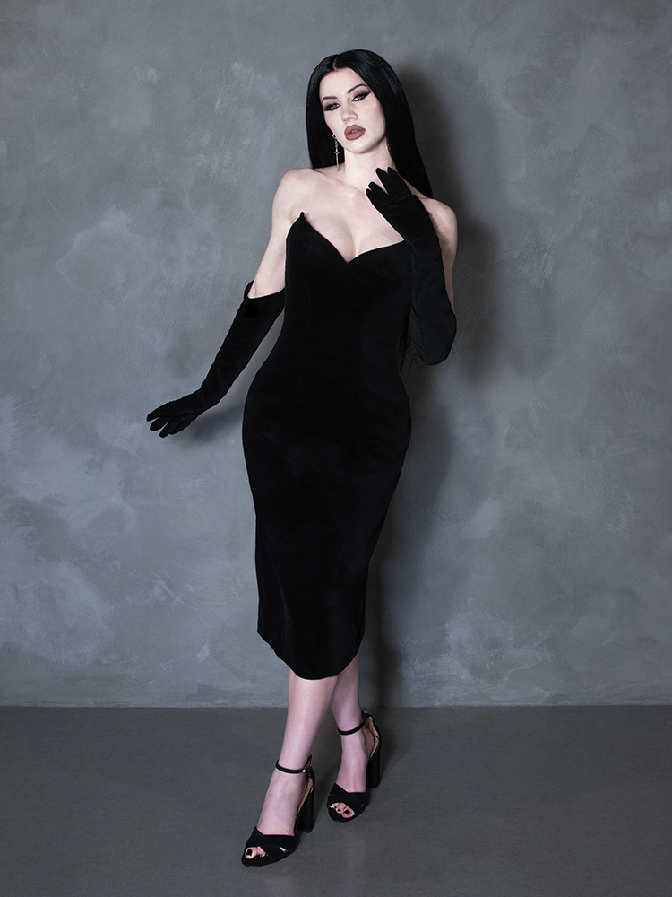 PRE-ORDER - Serpentine Wiggle Dress in Black with Matching Gloves