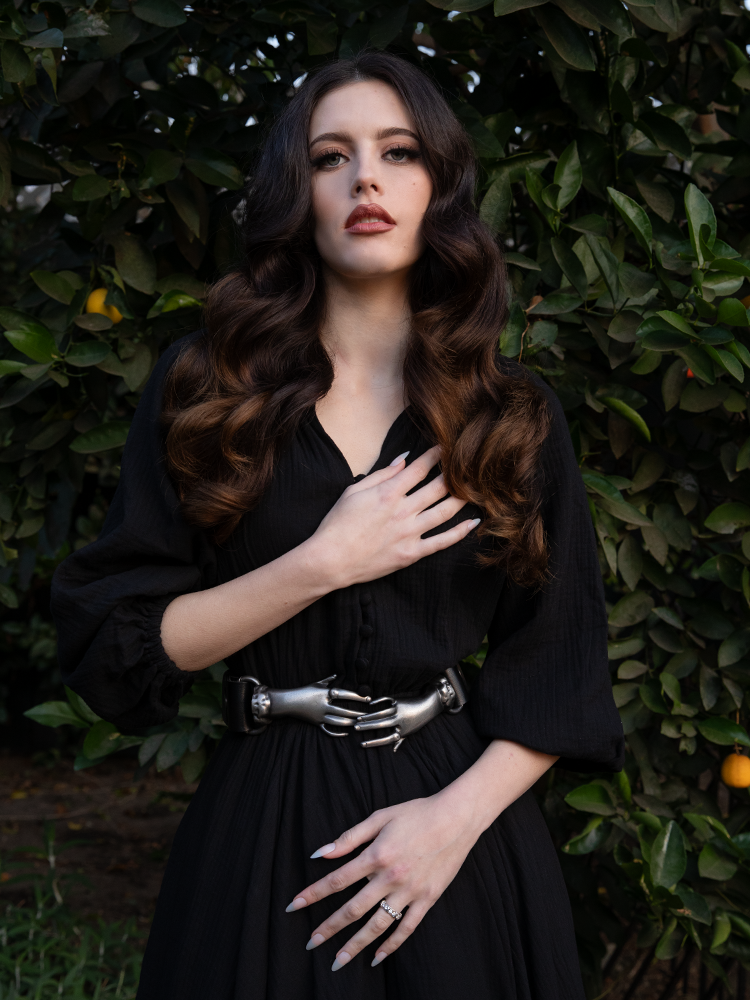 An homage to forgotten love and Victorian devotion, this belt is a sculptural accent that elevates any look into the realm of dark enchantment.

