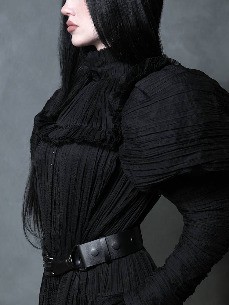 Victorian Goth aesthetic captured in a matte black belt featuring interlocking antique-style hands.