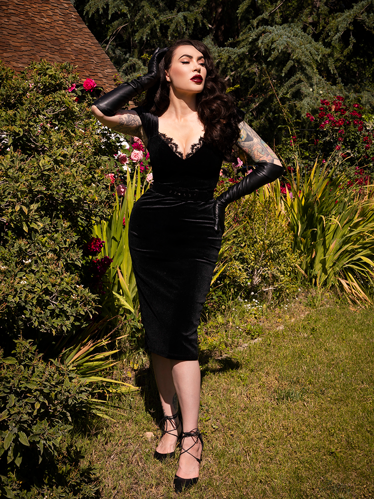 Baudelaire Wiggle Dress in Black | Gothic Clothing – La Femme En Noir