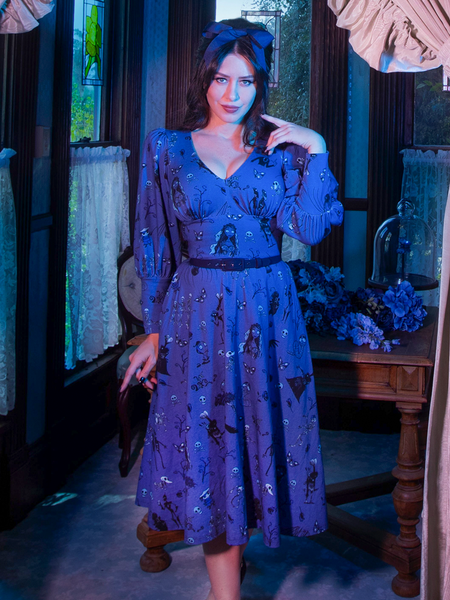 Sleepy Hollow™ The Lady Crane Dress in Vintage Blue
