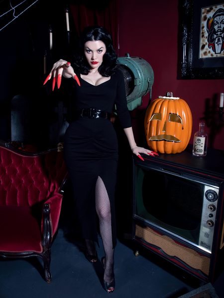 Heather Clarke channeling her inner Vampira while wearing the Glamour Ghoul Gown from gothic glamour clothing brand La Femme en Noir.
