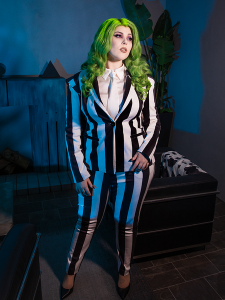 Full length shot of goth glamour clothing model wearing the Bowie Blouse w/Matching Tie in White Charmeuse.