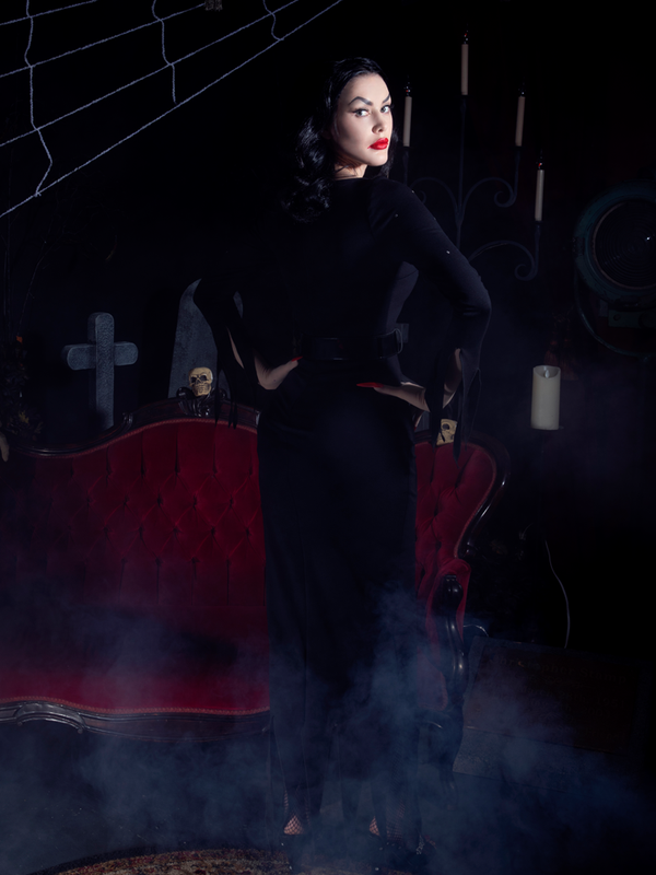 The back of the Vampira® Show Gown modeled by Heather Black.