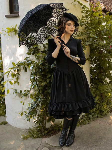 Black gothic dress worn by La Femme en Noir model.