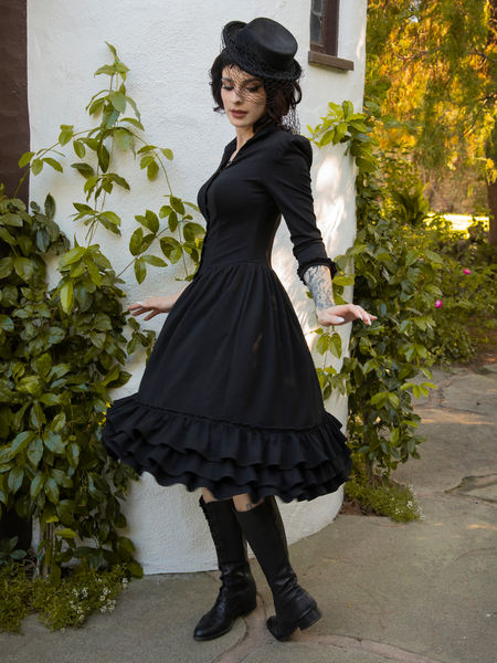 Black victorian dress costume best sale